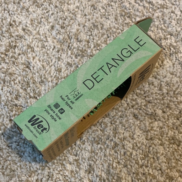 Wet Brush Go Green Mini Detangler - Picture 5 of 5